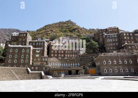 Rihal Almaa est un village patrimonial situé dans la région d'ASiR, en Arabie Saoudite. Il se trouve à 45 km d'Abha. Banque D'Images