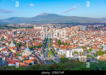 Vue aérienne de la ville de Prizren au Kosovo Banque D'Images