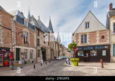 Laon, France - septembre 08 2020 : l'hôtel petit Saint-Vincent, situé dans la rue Saint-Martin, accueille aujourd'hui la Maison des métiers d'Art Banque D'Images