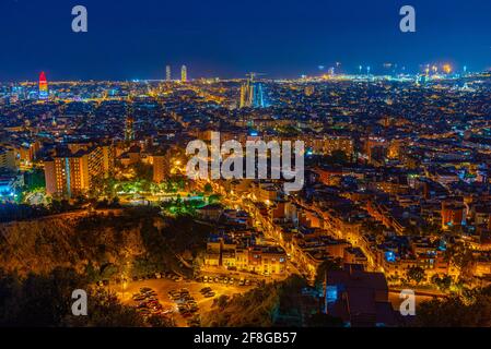 Vue aérienne de nuit de Barcelone en Espagne Banque D'Images