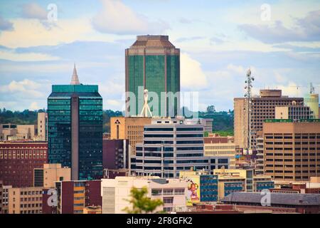 Harare, Zimbabwe. 22 décembre 2018. Vue panoramique du centre-ville de Harare en journée. Crédit : Vuk Valcic/Alamy Banque D'Images