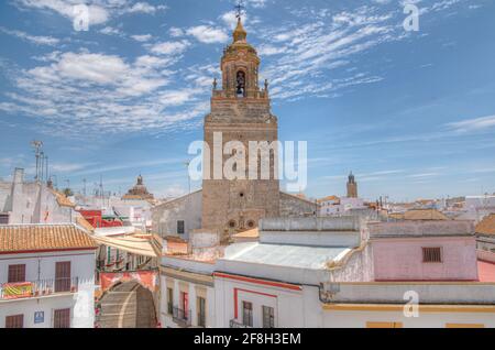 Clocher de l'église San Bartolomé à Carmona, Espagne Banque D'Images