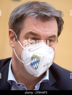 Munich, Allemagne. 14 avril 2021. Markus Söder (CSU), Premier ministre de Bavière, siège avant le début d'une réunion du groupe parlementaire CSU au Parlement de l'État bavarois. Credit: Sven Hoppe/dpa/Alay Live News Banque D'Images