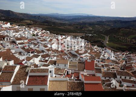 Espagne, Andalousie, Olvera commune dans la province de Cádize, à la Ruta de los Pueblos Blancos, rue des villes blanches d'Andalousie, vue d'ensemble Banque D'Images