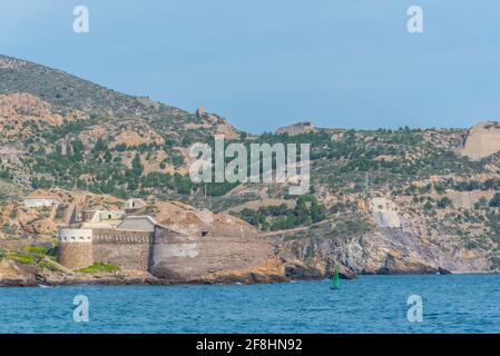 Batterie militaire de Santa Ana et San Isidoro protégeant l'entrée Au port de Carthagène en Espagne Banque D'Images