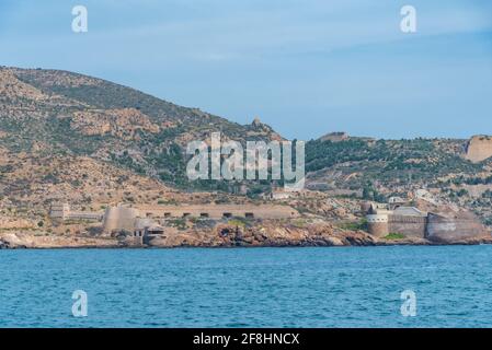 Batterie militaire de Santa Ana et San Isidoro protégeant l'entrée Au port de Carthagène en Espagne Banque D'Images