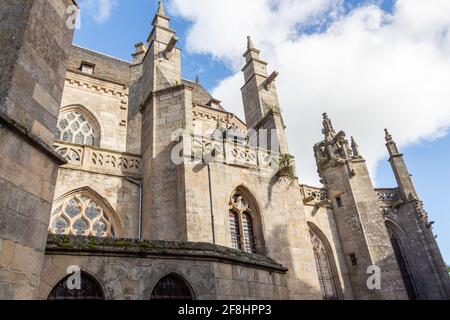 Extérieur de la basilique Saint-Sauveur à Dinan Banque D'Images