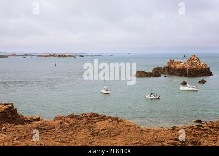 Entrée à la Baie de la Corderie, côte ouest de l'Île-de-Bréhat, Côtes-d'Armor, Bretagne, France Banque D'Images