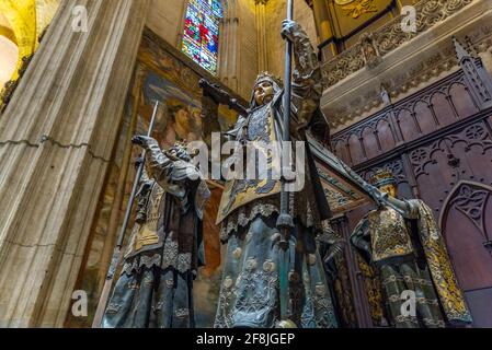SÉVILLE, ESPAGNE, 25 JUIN 2019 : tombe de Christophe Colomb à l'intérieur de la cathédrale Sainte Marie du Siège à Séville, Espagne Banque D'Images