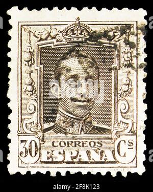 MOSCOU, RUSSIE - 7 OCTOBRE 2019: Timbre-poste imprimé en Espagne montre le roi Alfonso XIII, série, 30 espagnol centimo, vers 1922 Banque D'Images