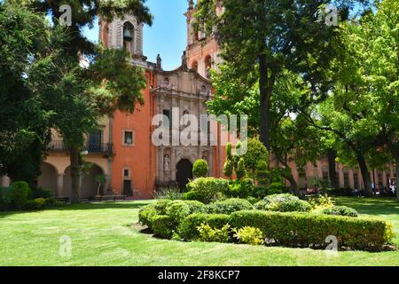 Vue panoramique sur le style baroque Templo de San Francisco à San Luis Potosí, Mexique. Banque D'Images