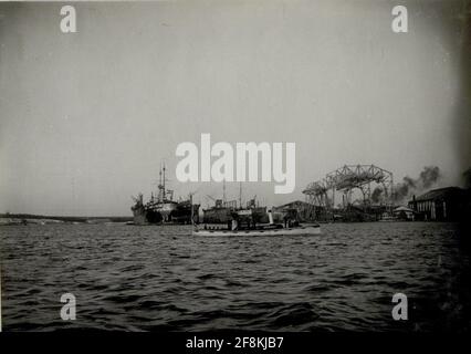 Kaiser Karl I. quand les funérailles de l'amiral brut Anton Haus à Pola, 10.2.1917 Grossadmiral Haus est mort sur son phare Viribus Unitis le 8.2.1917 Banque D'Images