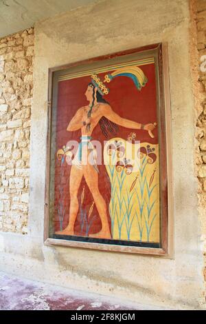 Fresque du prince des lilies dans le palais de Knossos en Crète, Grèce Banque D'Images