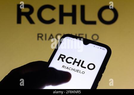 Brésil. 14 avril 2021. Sur cette photo, le logo Riachuelo s'affiche sur l'écran d'un smartphone. Credit: Rafael Henrique/SOPA Images/ZUMA Wire/Alamy Live News Banque D'Images