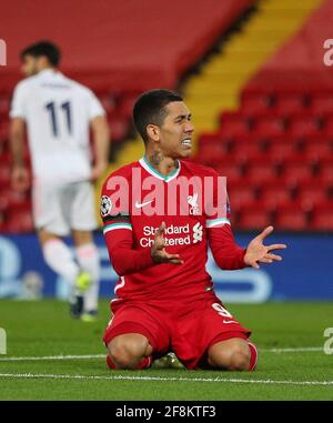 Roberto Firmino de Liverpool fait une chance manquée lors du match de la Ligue des champions de l'UEFA à Anfield, Liverpool. Date de la photo: Mercredi 14 avril 2021. Voir PA Story FOOTBALL Liverpool. Le crédit photo devrait se lire comme suit : Peter Byrne/PA Wire. RESTRICTIONS : utilisation éditoriale uniquement, aucune utilisation commerciale sans le consentement préalable du détenteur des droits. Banque D'Images