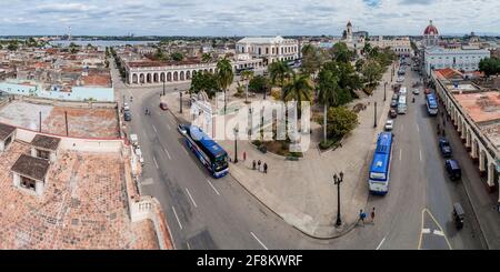 CIENFUEGOS, CUBA - 11 FÉVRIER 2016 : vue sur la place Parque José Marti à Cienfuegos, Cuba Banque D'Images