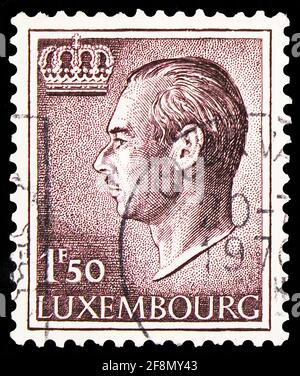 MOSCOU, RUSSIE - 30 SEPTEMBRE 2019 : timbre-poste imprimé à Luxembourg montre le Grand-Duc Jean (1965-1991), 1.50 fr. - franc luxembourgeois, série, cir Banque D'Images