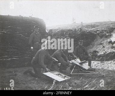 Schützenrégent 33, Zarzece à Stochod. Pistolet d'infanterie 37mm en action. Banque D'Images