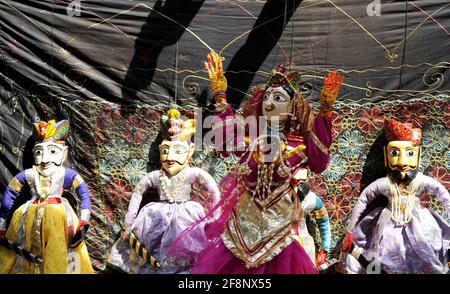 Poupées de marionnettes Rajasthani colorées de Jaisalmer spectacles de marionnettes traditionnels dans Attraction touristique Rajasthan Banque D'Images