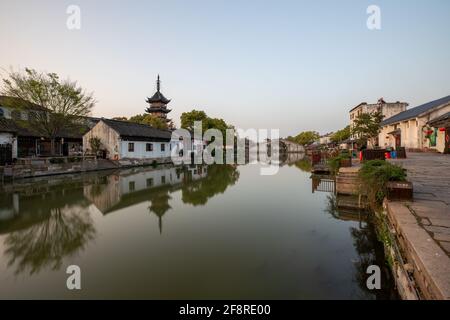 Paysages du village de Zhenze, ville historique sur les canaux dans le sud-ouest de Suzhou, province de Jiangsu, Chine Banque D'Images