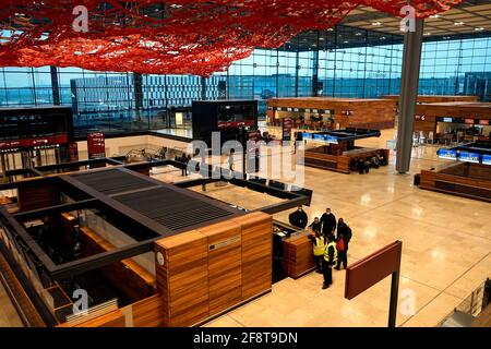 Impressionen: Der neu eroeffnete Flughafen 'BER Berlin Brandenburg Willy Brandt', Berlin (nur fuer redaktionelle Verwendung. Keine Werbung. Référence Banque D'Images