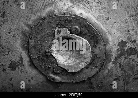 Un exemple d'un vieux véhicule abandonné qui peut être trouvé dans les bois sur beaucoup de vieilles fermes à travers les États-Unis, celui-ci est sur une réserve naturelle dans D.C Banque D'Images