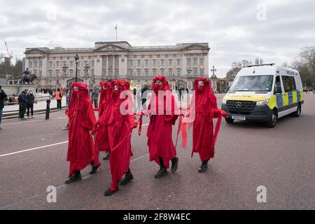 2021, 3 avril : des milliers de manifestants se rassemblent dans le centre de Londres contre la loi de la police, de la criminalité, de la condamnation et des tribunaux qui va imposer des règles strictes au droit démocratique de protestation et à l'irrosion de la liberté individuelle, ce qui fera avancer le Royaume-Uni vers l'autorité autoritaire. Banque D'Images