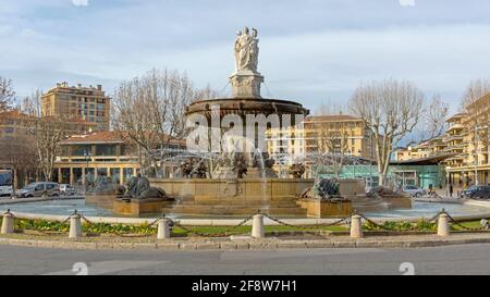 AIX, France - 30 janvier 2016 : site historique Fontaine de la Rotonde à Aix en Provence, France. Banque D'Images