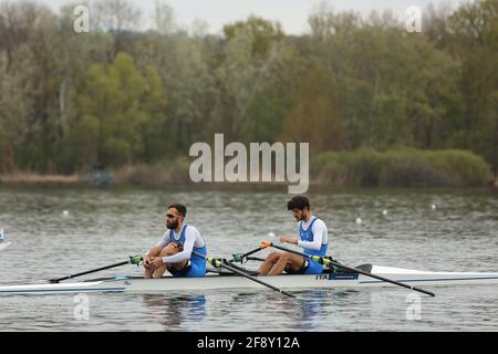 Stefano Oppo et Pietro Ruta de l'Italie se disputent dans le Poids léger Double Sculpls demi-fénal A/B 1 le jour 2 Aux Championnats d'Europe d'aviron en Banque D'Images