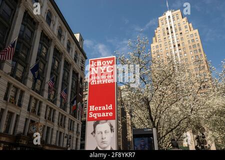 Herald Square Park est magnifique au printemps, à New York, aux États-Unis Banque D'Images