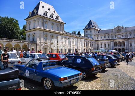 Turin, Piémont, Italie. -06/09/2018- L'assemblée annuelle de l'automobile 'Turin' (Salone Internazionale dell'Auto) au parc du Valentino et Château. Banque D'Images