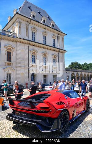 Turin, Piémont, Italie. -06/09/2018- L'assemblée annuelle de l'automobile 'Turin' (Salone Internazionale dell'Auto) au parc du Valentino et Château. Banque D'Images