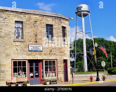 Franklin Grove, Illinois, États-Unis. L'édifice du siège social national de l'autoroute Lincoln se trouve dans un magasin de marchandises sèches restauré de 1860. Banque D'Images