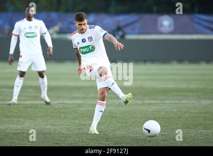 Bruno Guimaraes de Lyon lors de la coupe de France du match de football 16 entre le FC Rouge et l'Olympique Lyonnais (OL) le 8 avril 2021 au Stade Bauer à Saint-Ouen, France - photo Jean Catuffe / DPPI Banque D'Images