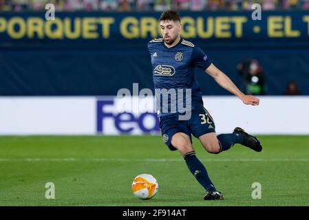 Villarreal, Espagne. 15 avril 2021. Josko Gvardiol de Dinamo Zagreb vu en action pendant le match final de l'UEFA Europa League Quarter second Leg entre Villarreal et Dinamo Zagreb à Estadio de la Ceramica.(score final; Villareal CF 2:1 Dinamo Zagreb) (photo de Xisco Navarro/SOPA Images/Sipa USA) crédit: SIPA USA/Alamy Live News Banque D'Images