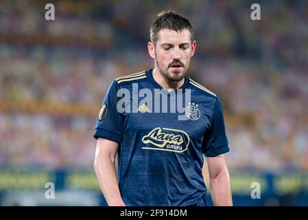 Villarreal, Espagne. 15 avril 2021. Arijan Ademi de Dinamo Zagreb vu en action pendant le match final de deuxième jambe de l'UEFA Europa League Quarter entre Villarreal et Dinamo Zagreb à Estadio de la Ceramica.(score final; Villareal CF 2:1 Dinamo Zagreb) (photo de Xisco Navarro/SOPA Images/Sipa USA) crédit: SIPA USA/Alay Live News Banque D'Images