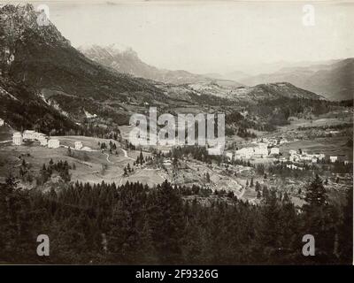 Carbonars contre Menegoli et Frisauchi de la route vers Cherle, (Werk Sebastiano), pris le 16 juillet 1915. Banque D'Images