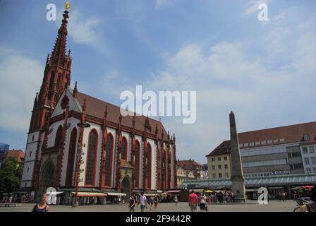 Chapelle Sainte Marie (Marienkapelle) sur la place Unterer Markt, Wurzburg, Bavière, Allemagne Banque D'Images