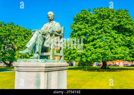 Statue de William Edward Hartpole Lecky à l'intérieur du Trinity College de Dublin, irlande Banque D'Images