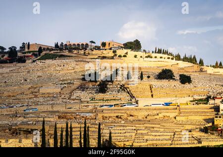 Cimetières de Jérusalem, Israël à flanc de colline sur le mont D'olives. Banque D'Images