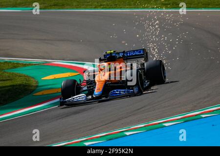 Imola, Italie. 16 avril 2021. NORRIS Lando (gbr), McLaren MCL35M, action pendant la Formule 1 Pirelli Gran Premio Del Made in Italy E Dell Emilia Romagna 2021 du 16 au 18 avril 2021 sur l'Autodromo Internazionale Enzo e Dino Ferrari, à Imola, Italie - photo Florent Gooden/DPPI/LiveMedia crédit: Independent photo Agency/Alay Live News Banque D'Images