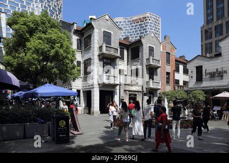 Chine, Shanghai, vieille ville de Xin Tiandi Banque D'Images