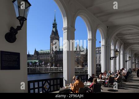 Allemagne, Hambourg, hôtel de ville d'Alsterarkaden Banque D'Images