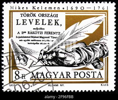 MOSCOU, RUSSIE - 21 AOÛT 2019 : le timbre-poste imprimé en Hongrie montre Kelemen Mikes, série de gens, vers 1990 Banque D'Images