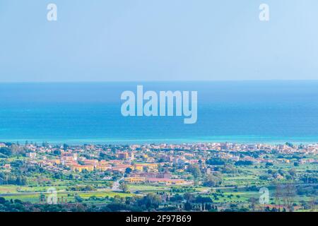 Vue aérienne de la Sicile prise de la Vallée des temples, Italie Banque D'Images