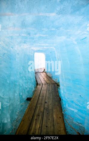 Grotte de glace à l'intérieur du glacier du Rhône à Furka Pass In Suisse Banque D'Images