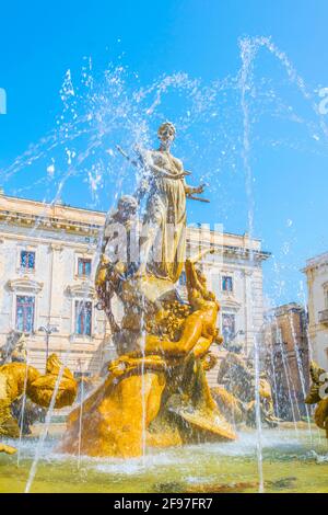 Fontaine de Diane à Syracuse, Sicile, Italie Banque D'Images