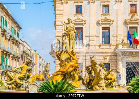 Fontaine de Diane à Syracuse, Sicile, Italie Banque D'Images