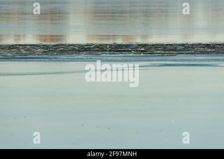 Hiver, météo, Bavière, lac Tachinger See, région de Rupertiwinkel, Haute-Bavière, glace, lac gelé Banque D'Images