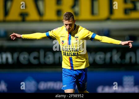 LEEUWARDEN, PAYS-BAS - AVRIL 16 : Robert Muhren, de SC Cambuur, célèbre son troisième but lors du match Keuken Kampioen Divisiie Banque D'Images